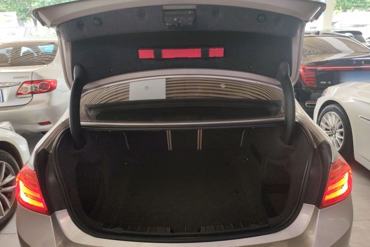 Used BMW 3 Series 2015 320Li Luxury Edition Fashion Model Trunk