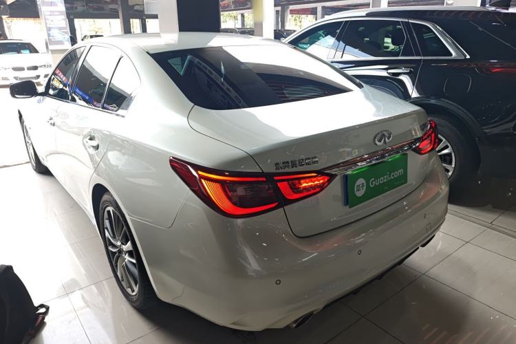 Used Infiniti Q50L 2018 2.0T Enjoyment Version China VI Standard
