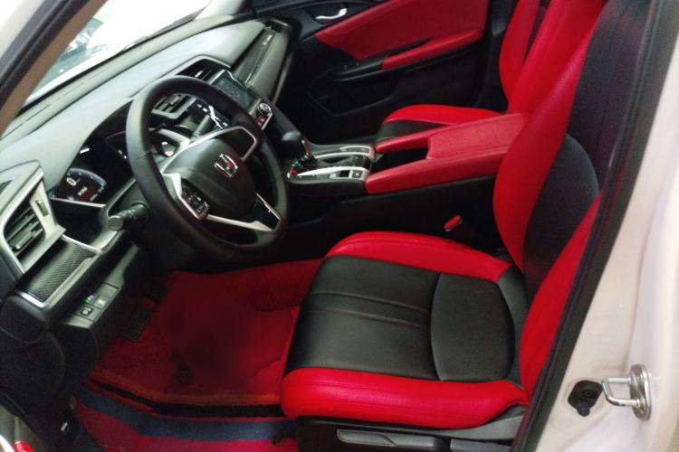 Used Honda Civic 2016 220TURBO CVT Luxury Edition Left Front Seat