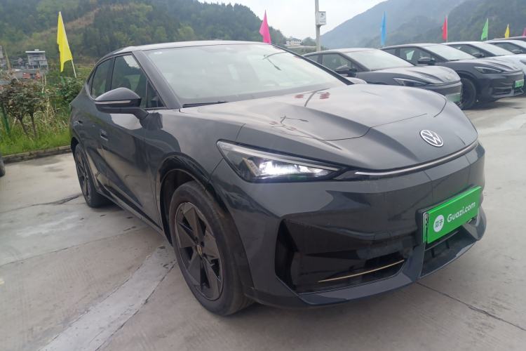 Used Volkswagen ID.UNYX 2024 Pro Long-Range Version Front Right 45 Deg