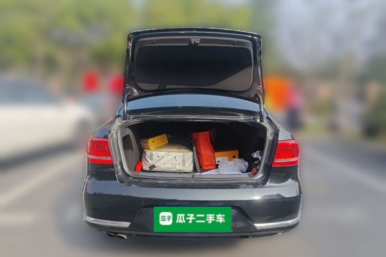 Used Volkswagen Magotan 2012 Facelift 1.8TSI Prestige Model Trunk