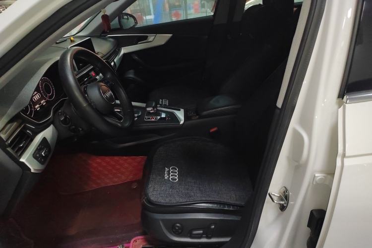 Used Audi A4L 2019 40 TFSI Fashion Version China V