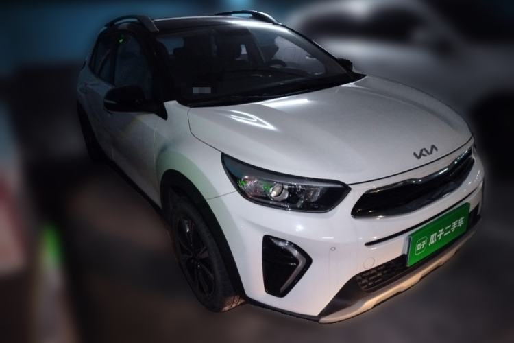 Used Kia kx1 Stonic 2021 1.4L CVT Sunroof Model Front Right 45 Deg