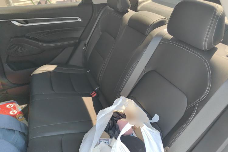 Used Geely Auto Emgrand 2025 4th Generation 1.5L CVT Starry Edition Left Rear Seat