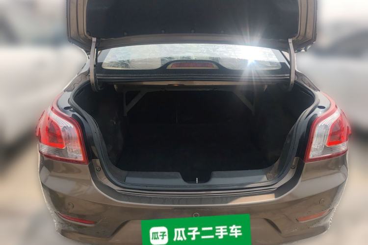 Used Baojun 630 2012 1.5L DVVT manual comfort version Trunk
