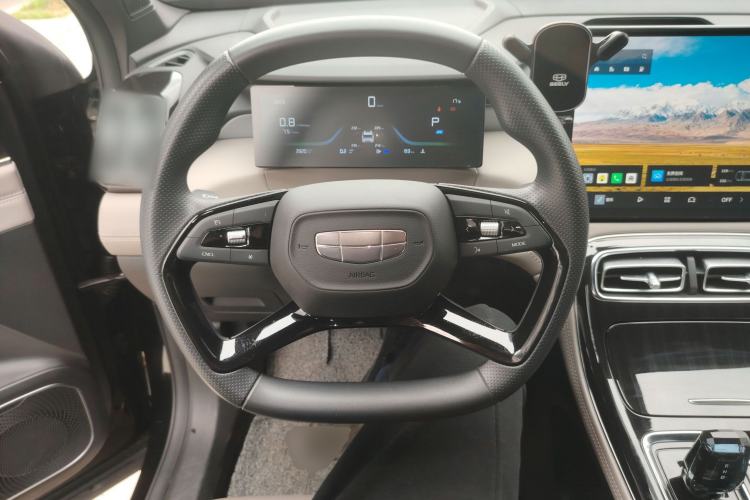 Used Geely Auto FX11 2025 4th Generation 1.5TD DCT – The Start