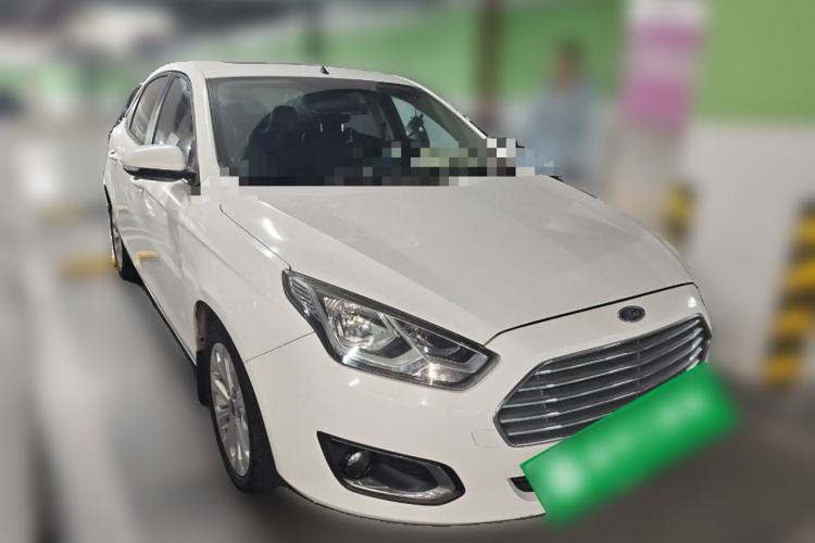 Used Ford Escort 2015 1.5L Automatic Fashion Model