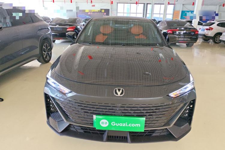 Used CHANGAN UNI-V iDD 2023 ZhiDian iDD 1.5T 113km Smart & Fun Version Front