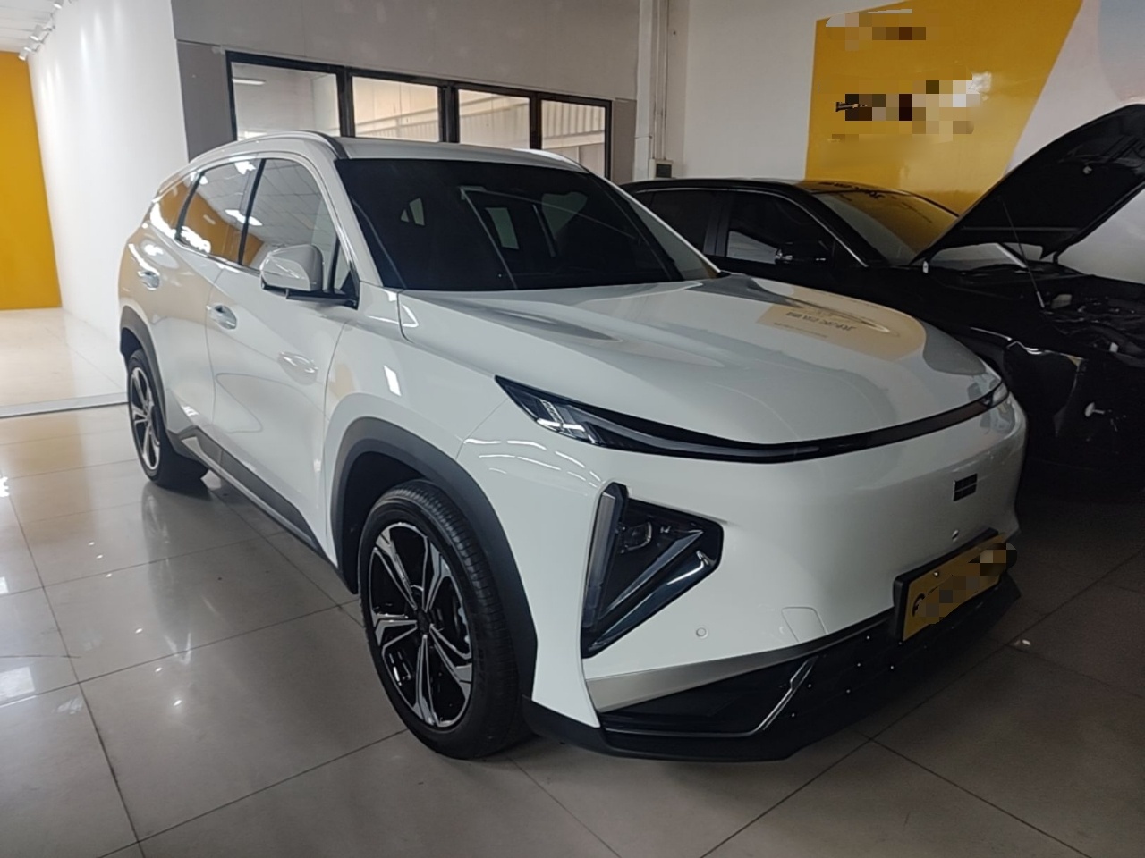 Geely Galaxy L7 2025 EM-i 115km Exploration Edition — снимка 3