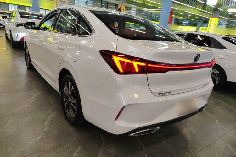 Used CHANGAN Eado 2023 Changan Edition PLUS Blue Whale NE 1.4T GDI DCT Prestige Version
