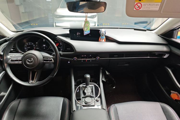 Used Mazda 3 Axela 2020 2.0L Automatic ZhiXuan Edition Center Console