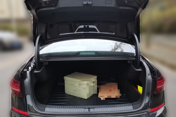 Used Volkswagen Passat 2020 330TSI Luxury Edition China VI
