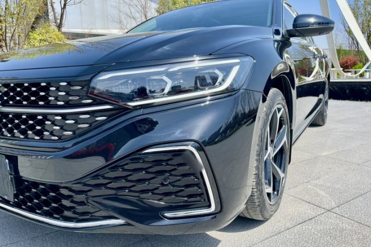 Used Volkswagen Passat 2024 380TSI Starry Luxury Edition