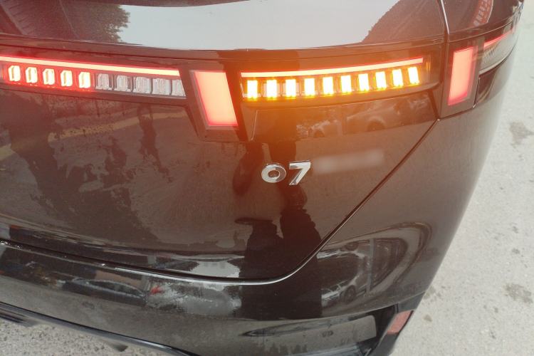 Used Lynk & Co 07 2024 EM-P 126 Long-Range Halo Exterior 6