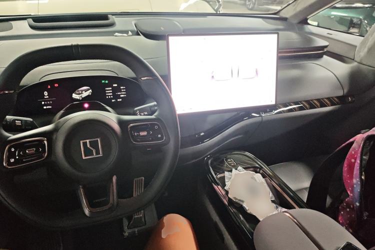 Used Zeekr MIX 2025 Intelligent Driving Version Center Console