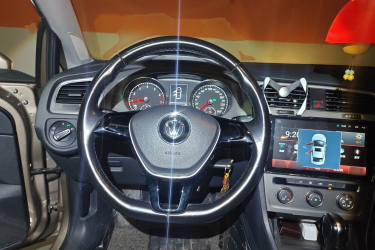 Used Volkswagen Golf 2016 1.6L Automatic Comfort Model
