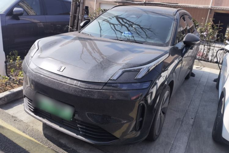 Used Lynk & Co 08 EM-P 2023 120km Long-Range Halo