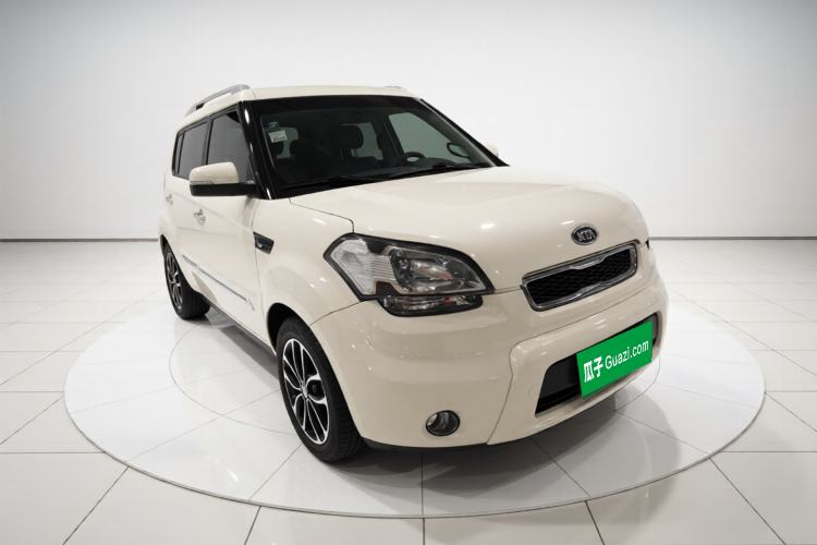 Used Kia Soul 2013 1.6L AT Premium Exterior 2