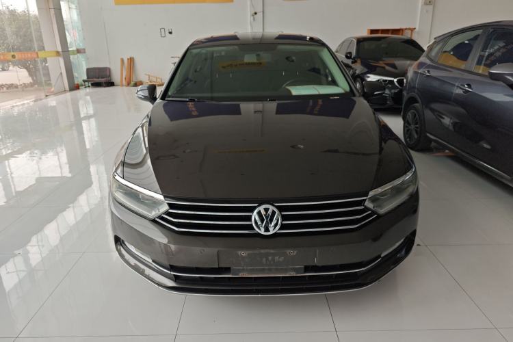 Used Volkswagen Magotan 2018 330TSI DSG Advanced Model
