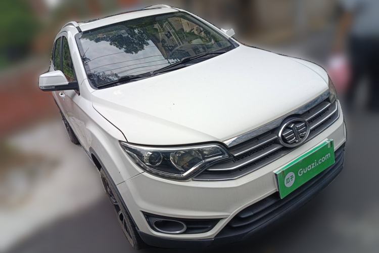 Used FAW Senya R7 2016 1.6L Manual Smart Version
