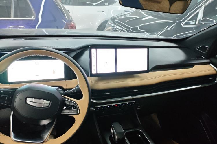 Used Geely Auto Haoyue L 2023 2.0T DCT Flagship Version Interior 2