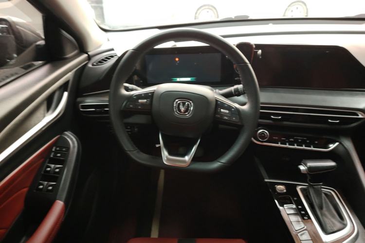 Used CHANGAN Eado 2021 PLUS Blue Whale NE 1.4T GDI DCT Flagship Model Steering Wheel