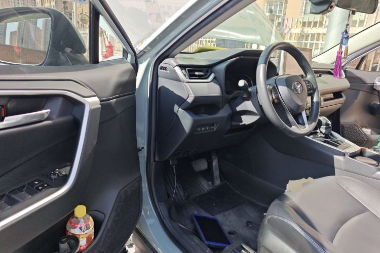 Used Toyota RAV4 2021 2.0L CVT Two-Wheel Drive Fashion PLUS Edition
