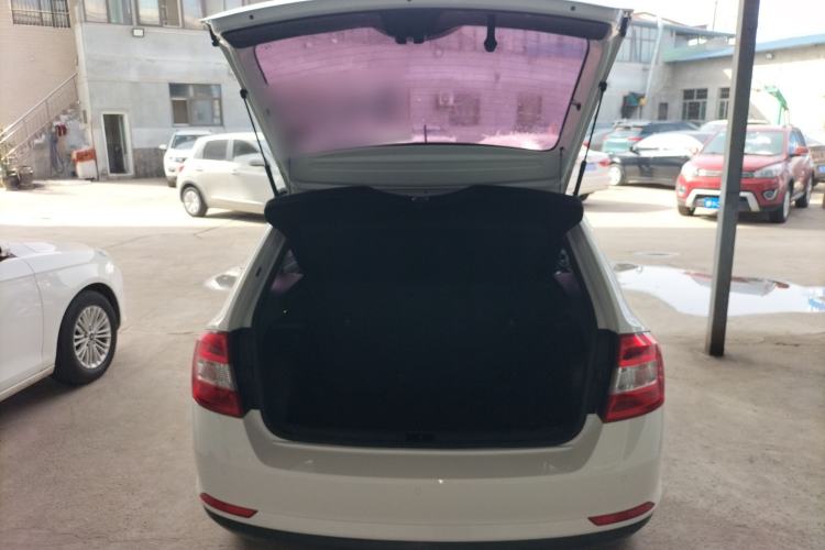 Used Skoda Rapid Spaceback 2018 1.6L Automatic Comfort Edition