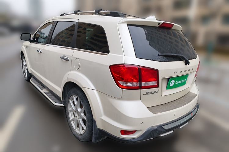 Used Dodge Journey 2013 2.4L Two-Wheel Drive Luxury Version