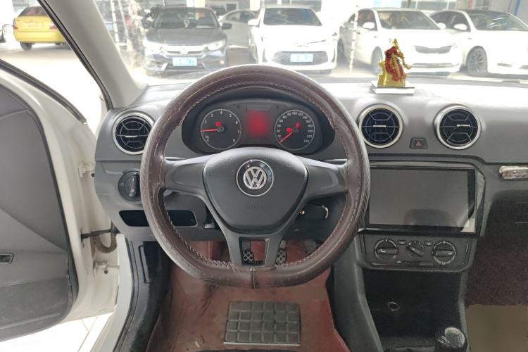 Used Volkswagen Jetta 2017 1.5L Manual Fashion Edition