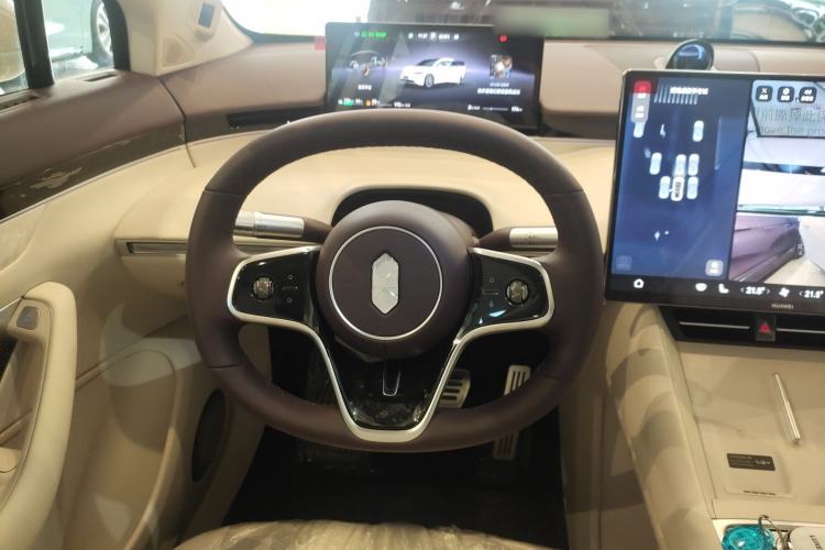 Used Hima Luxeed R7 2026 Model Range-Extending Max+ Steering Wheel