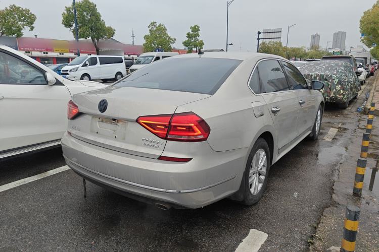 Used Volkswagen Passat 2016 330TSI DSG Luxury Edition
