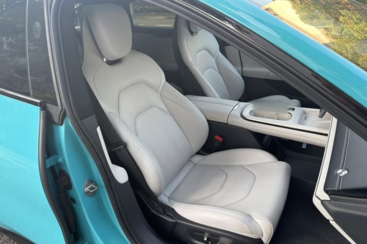 Used Xiaomi Auto SU7 2024 Four-Wheel Drive Ultra-Long Range Advanced Intelligent Driving Max Edition