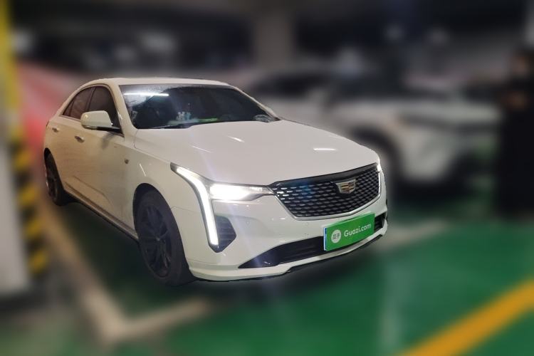 Used Cadillac CT4 2022 28T Luxury Edition Front Right 45 Deg