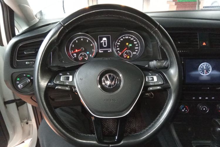 Used Volkswagen Golf 2018 230TSI Automatic Comfort Model