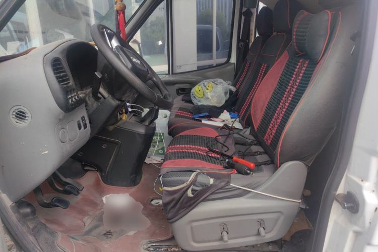 Used JMC Transit 2017 2.8T Commercial Version Short Wheelbase Mid-Roof 6/7/8-Seater JX493 Left Front Seat