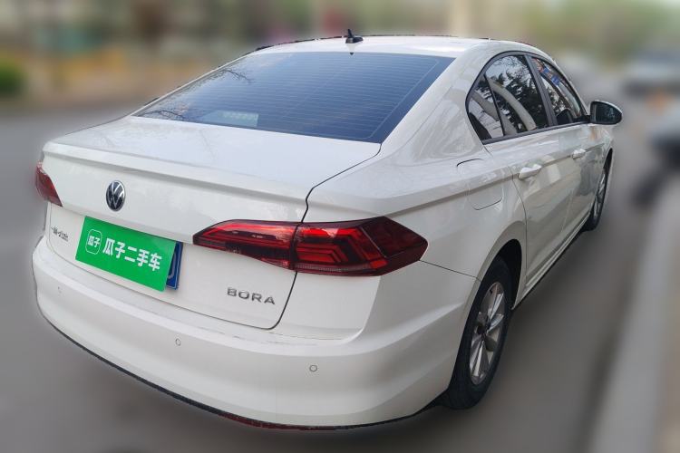 Used Volkswagen Bora 2021 1.5L Manual Fashion Smart Connect Edition
