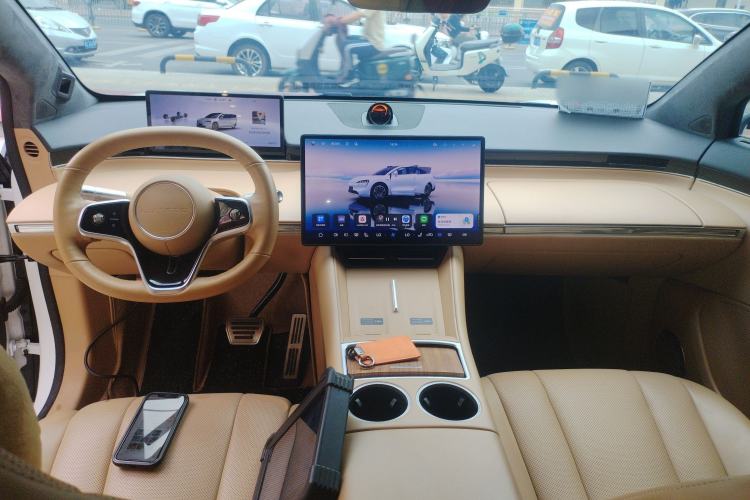 Used Hima Luxeed R7 2024 All-Electric 736 km Ultra
