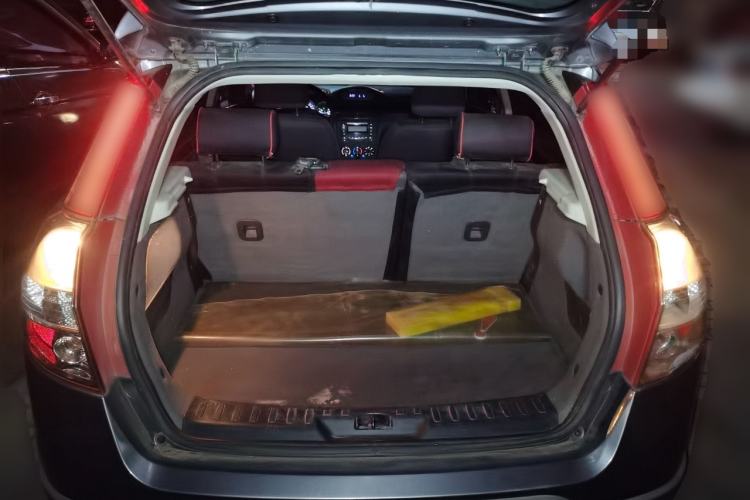 Used Dongfeng Aeolus H30 2013 CROSS 1.6L Manual Luxury Model
