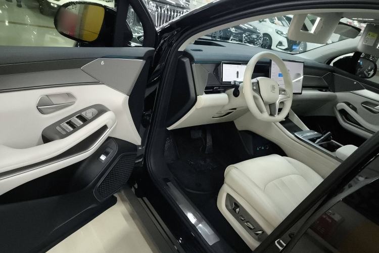 Used BYD Tang L 2025 DM 215KM LiDAR Flagship Model