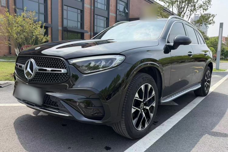 Used Mercedes-Benz GLC 2023 Facelift GLC 260 L 4MATIC Luxury Version 5 Seats