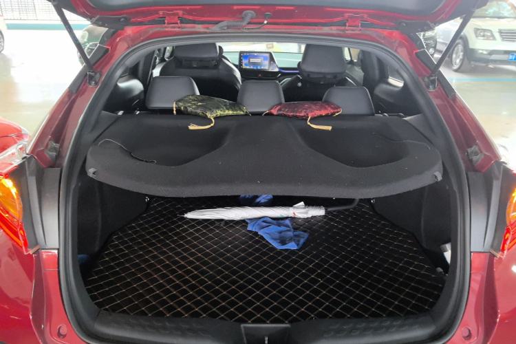 Used Toyota IZOA 2020 2.0L Yichi Version