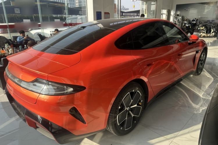 Used Xiaomi Auto SU7 2024 Rear-Drive Long-Range Intelligent Driving Version