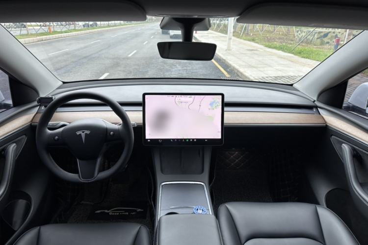 Used Tesla Model Y 2021 Long-Range All-Wheel-Drive Version