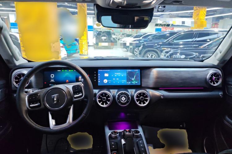 Used Tank 300 2021 City Edition 2.0T—Truly Stylish Center Console