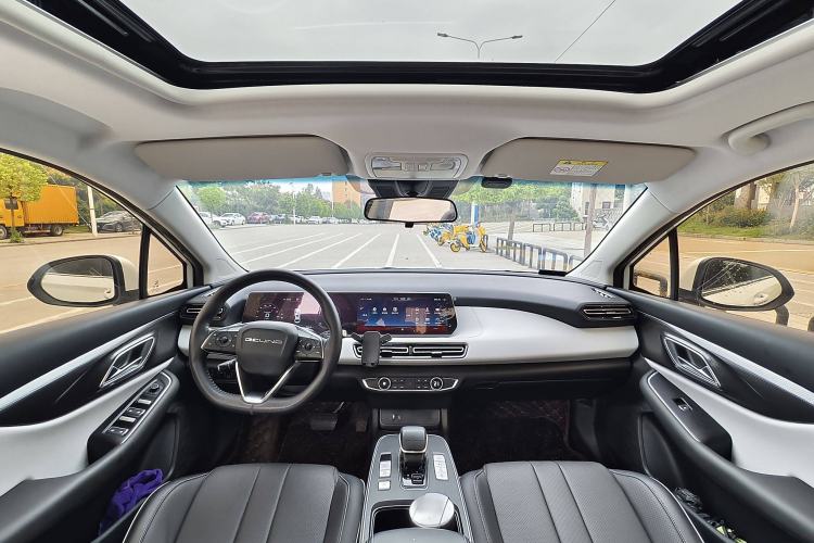 Used BAIC Beijing EU5 PLUS 2023 R600 Premium Edition