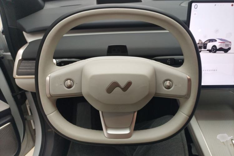 Used ONVO L60 2024 60 kWh Rear-Drive Version
