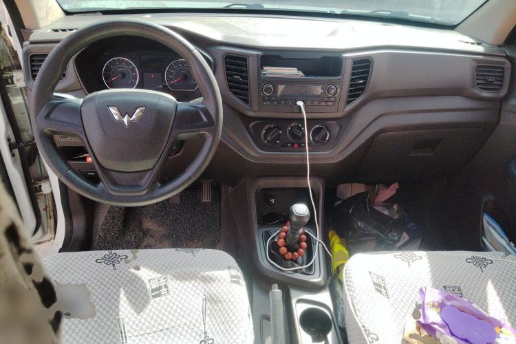 Used Wuling Hongguang V 2019 1.5L Jingqu Version China VI LAR
