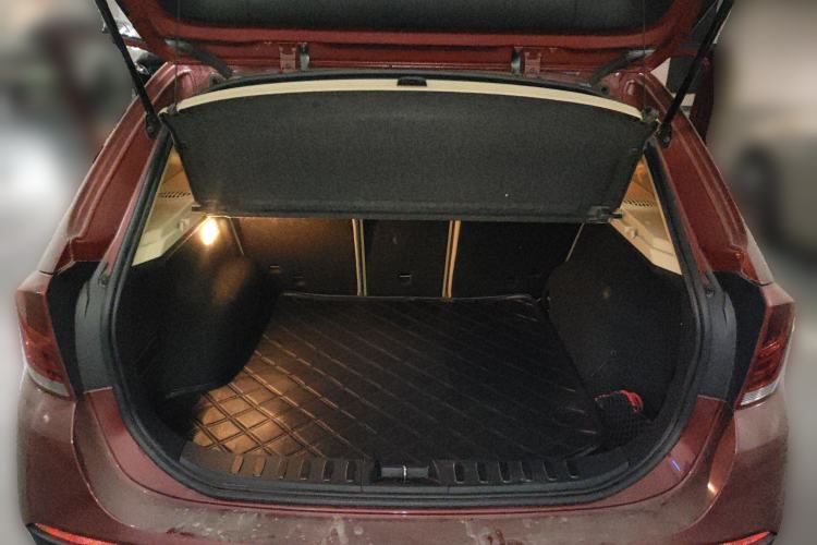 Used BMW X1 2012 xDrive20i Trunk