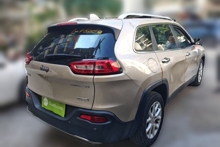 Used Jeep Cherokee 2016 2.4L Leading Smart Version